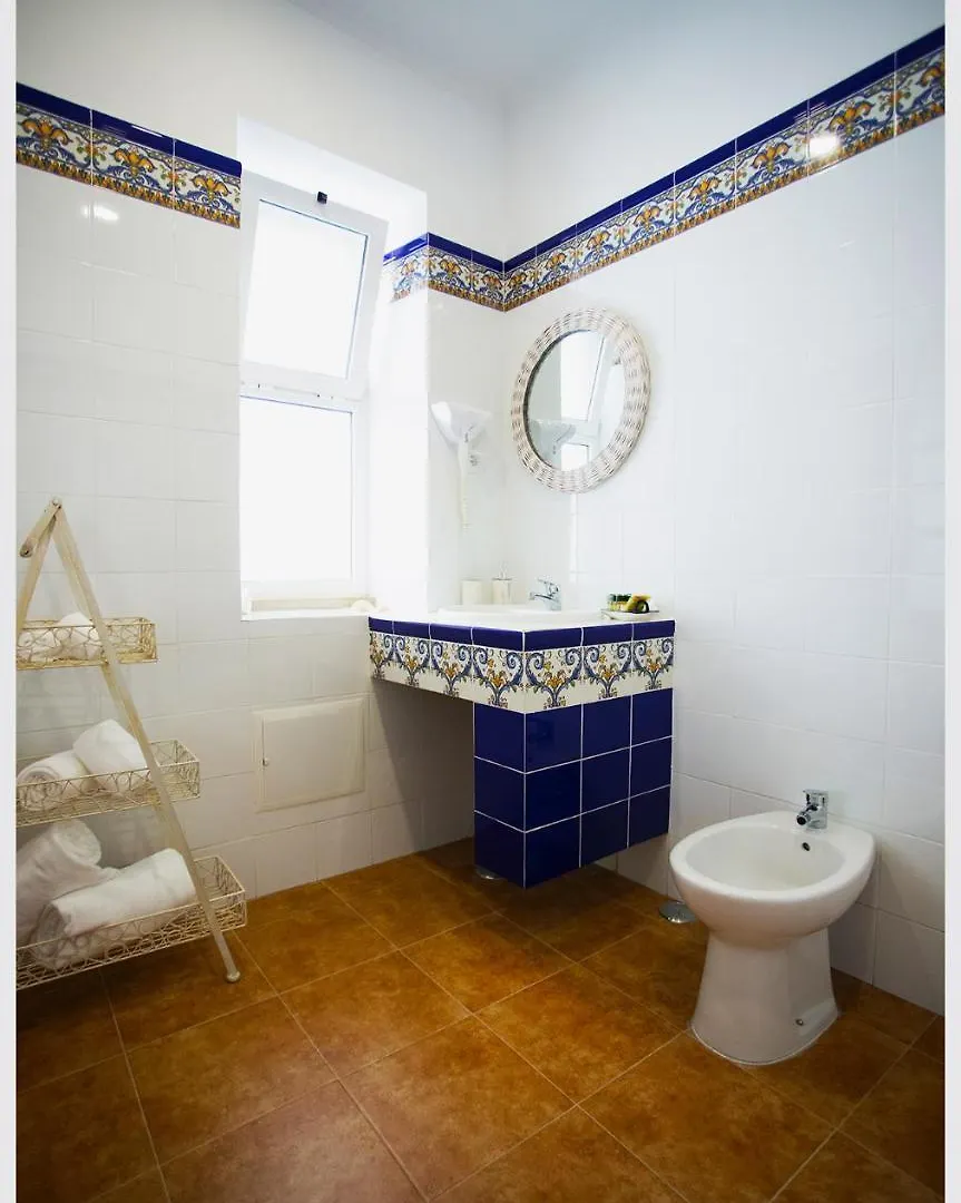 Senhor Gigi Hotel Faro 2*,